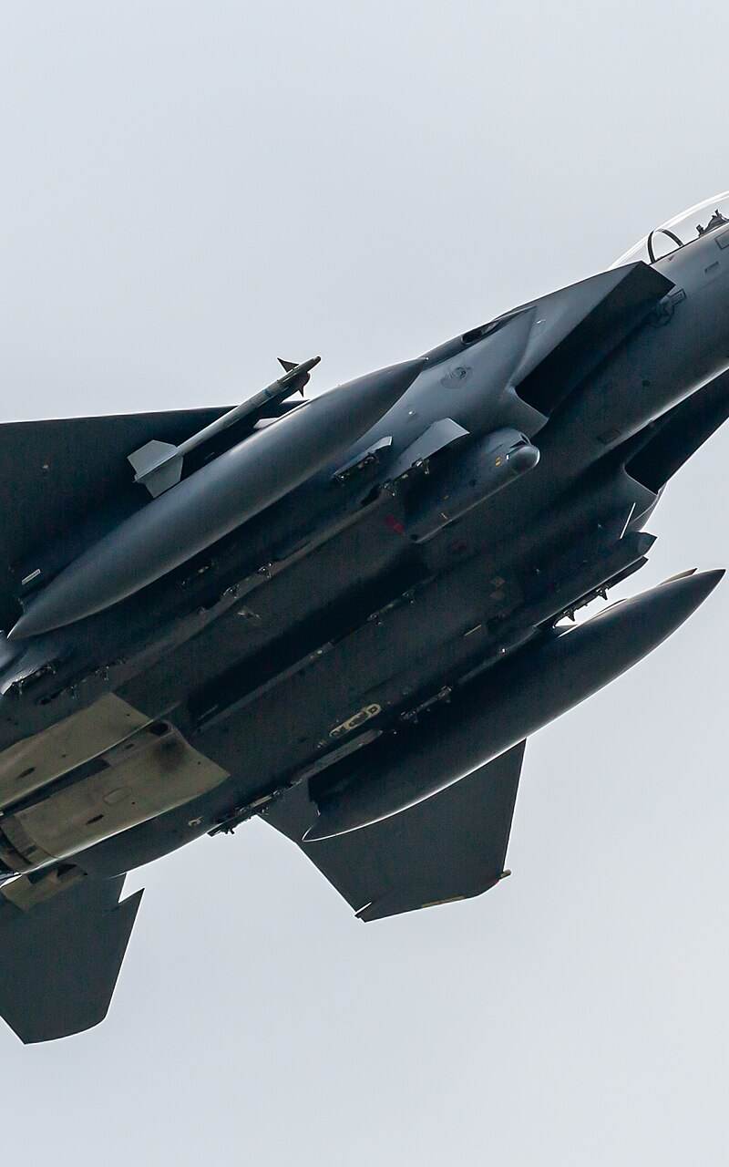  - Twin-engine aircraft