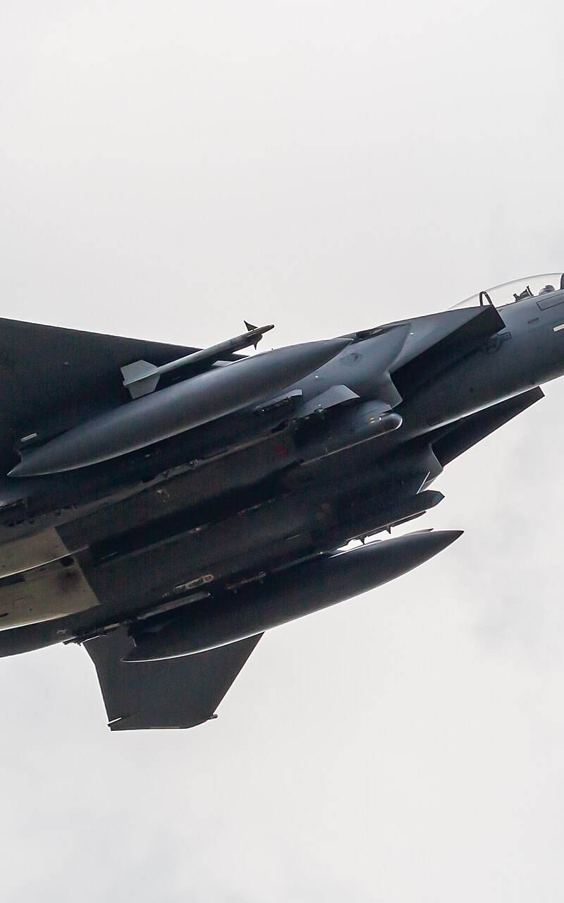 - Twin-engine aircraft