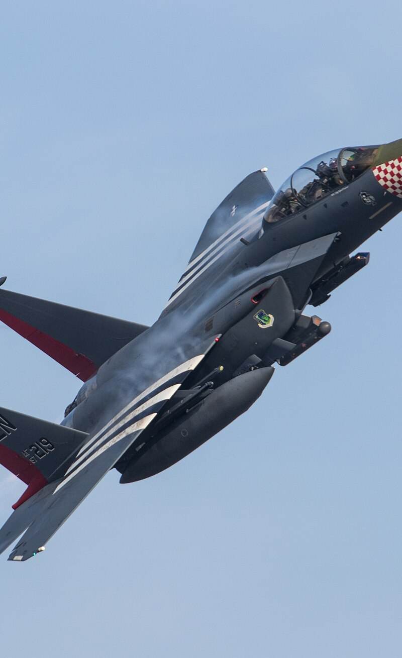  - Twin-engine aircraft