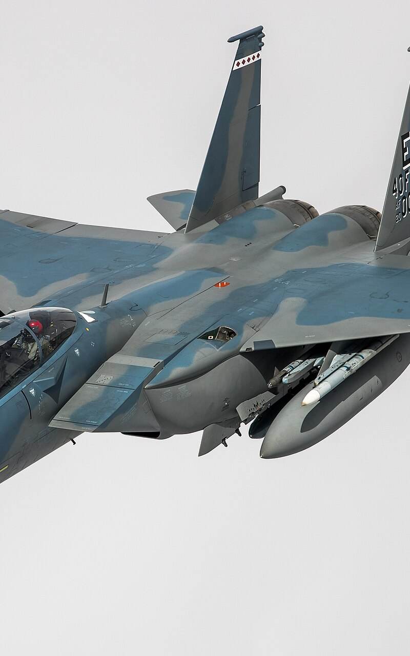  - Twin-engine aircraft