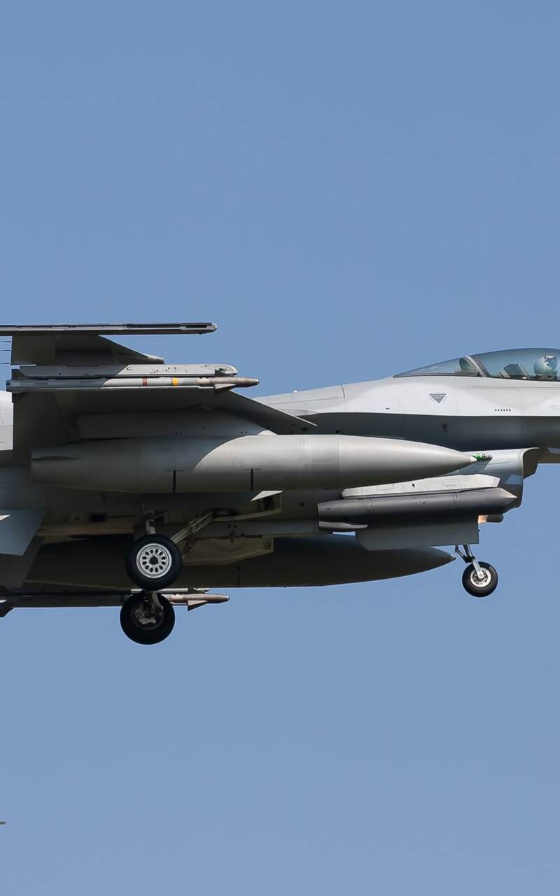  - Single-engine aircraft