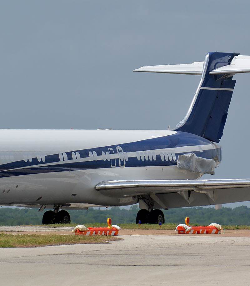 N204AM - Twin-engine aircraft