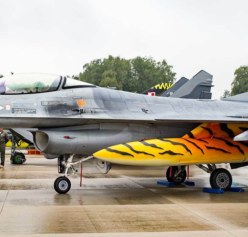  - Single-engine aircraft