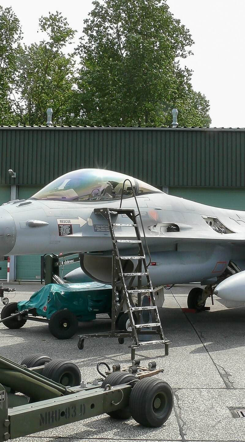  - Single-engine aircraft
