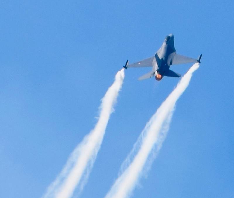  - Single-engine aircraft
