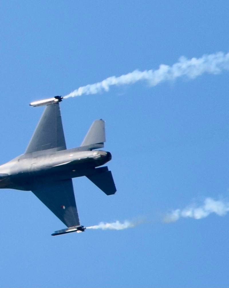  - Single-engine aircraft