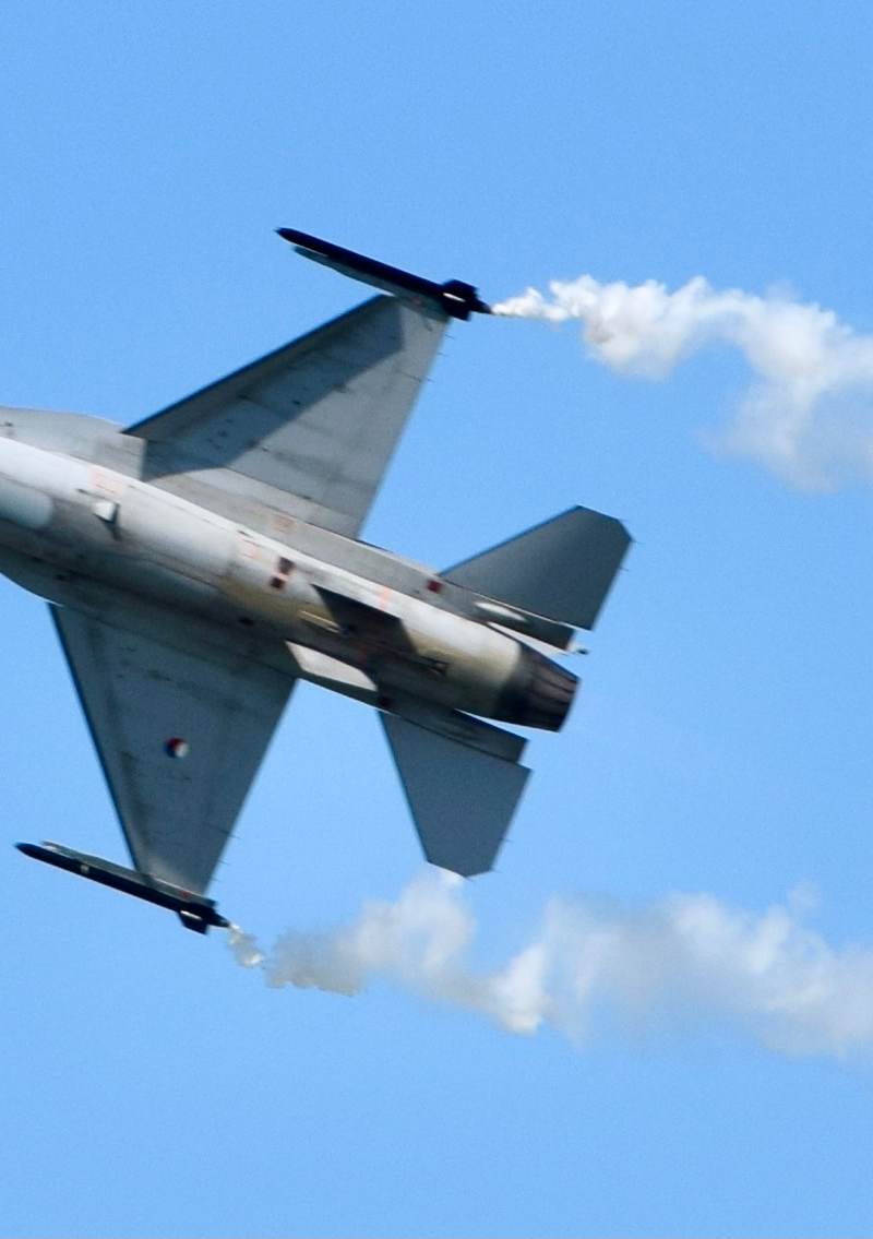  - Single-engine aircraft