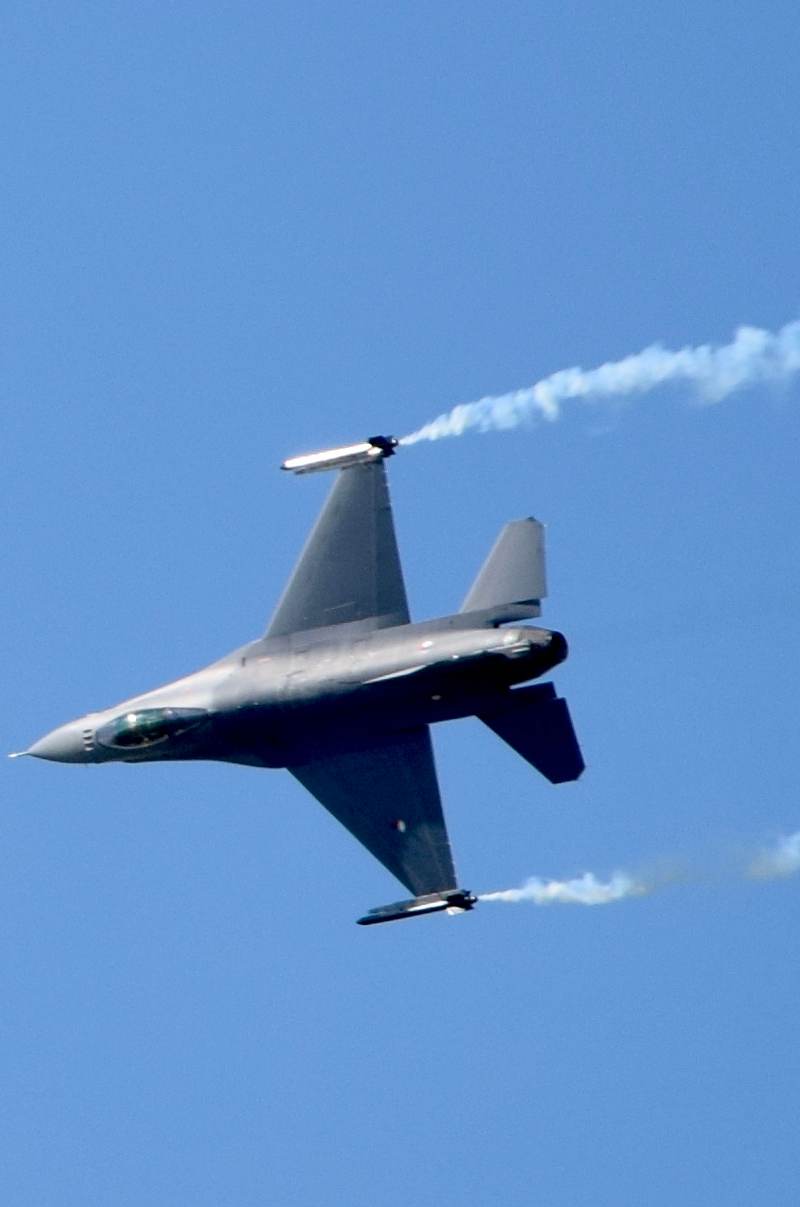  - Single-engine aircraft