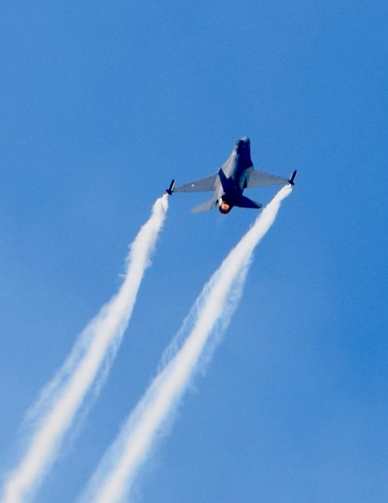  - Single-engine aircraft