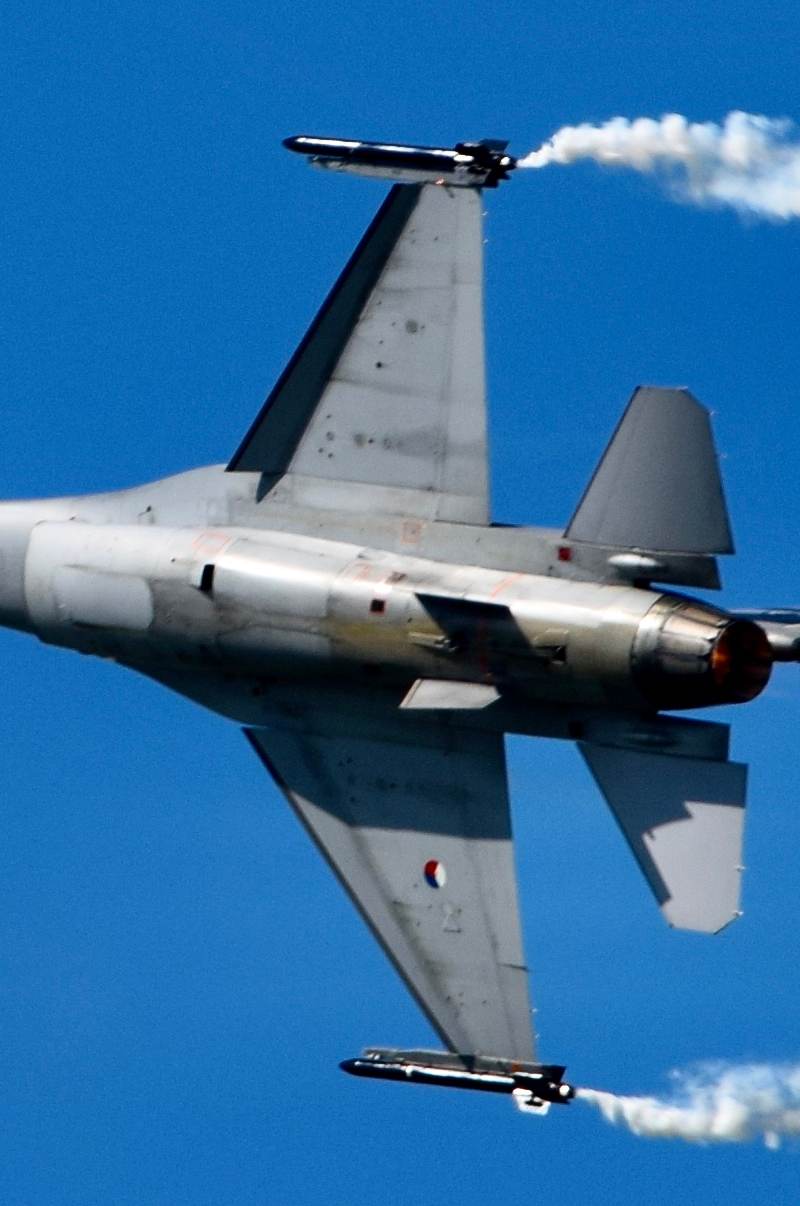  - Single-engine aircraft