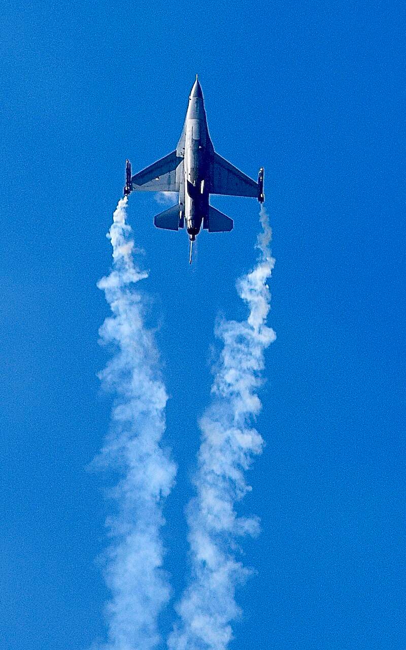  - Single-engine aircraft