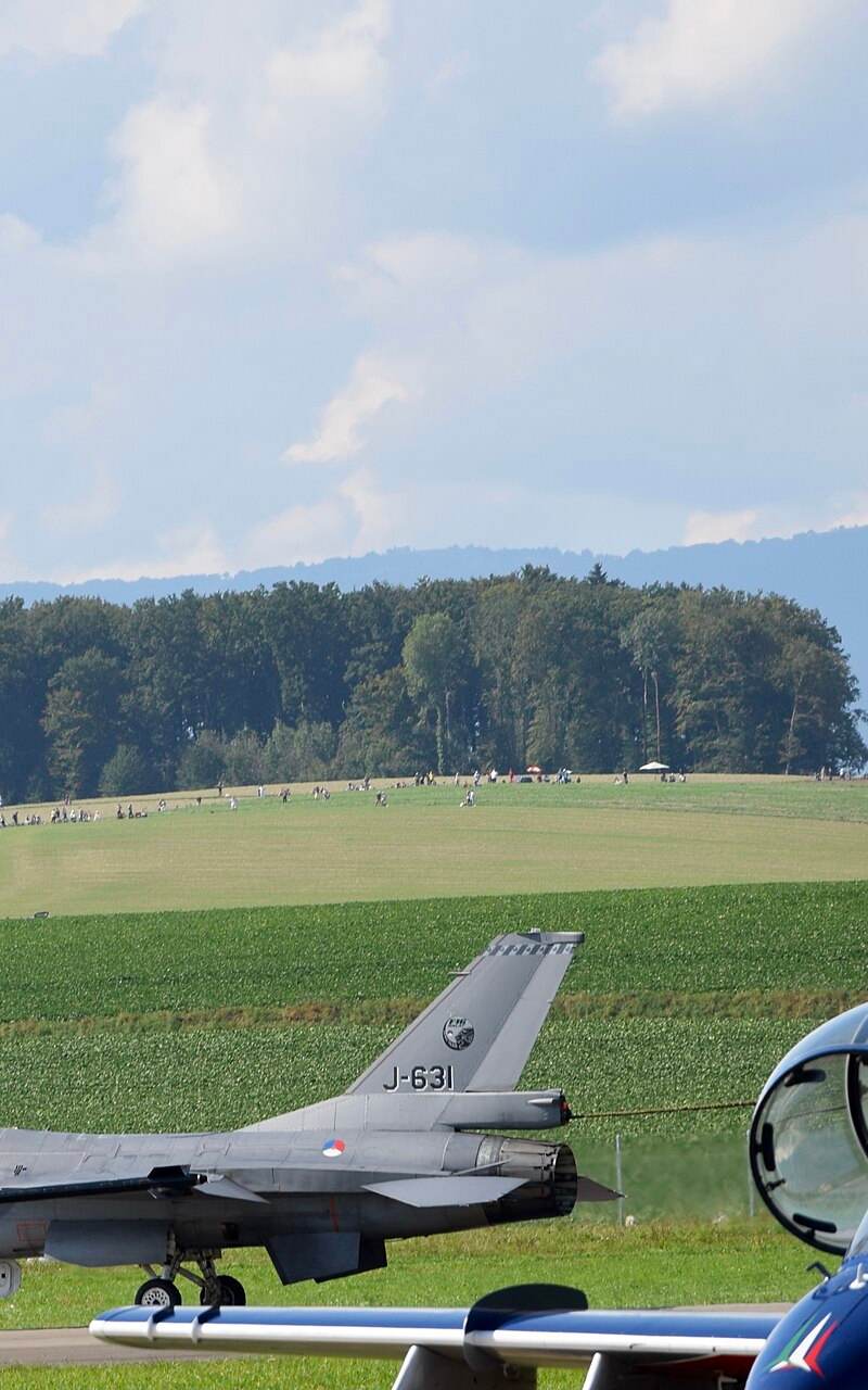  - Glider