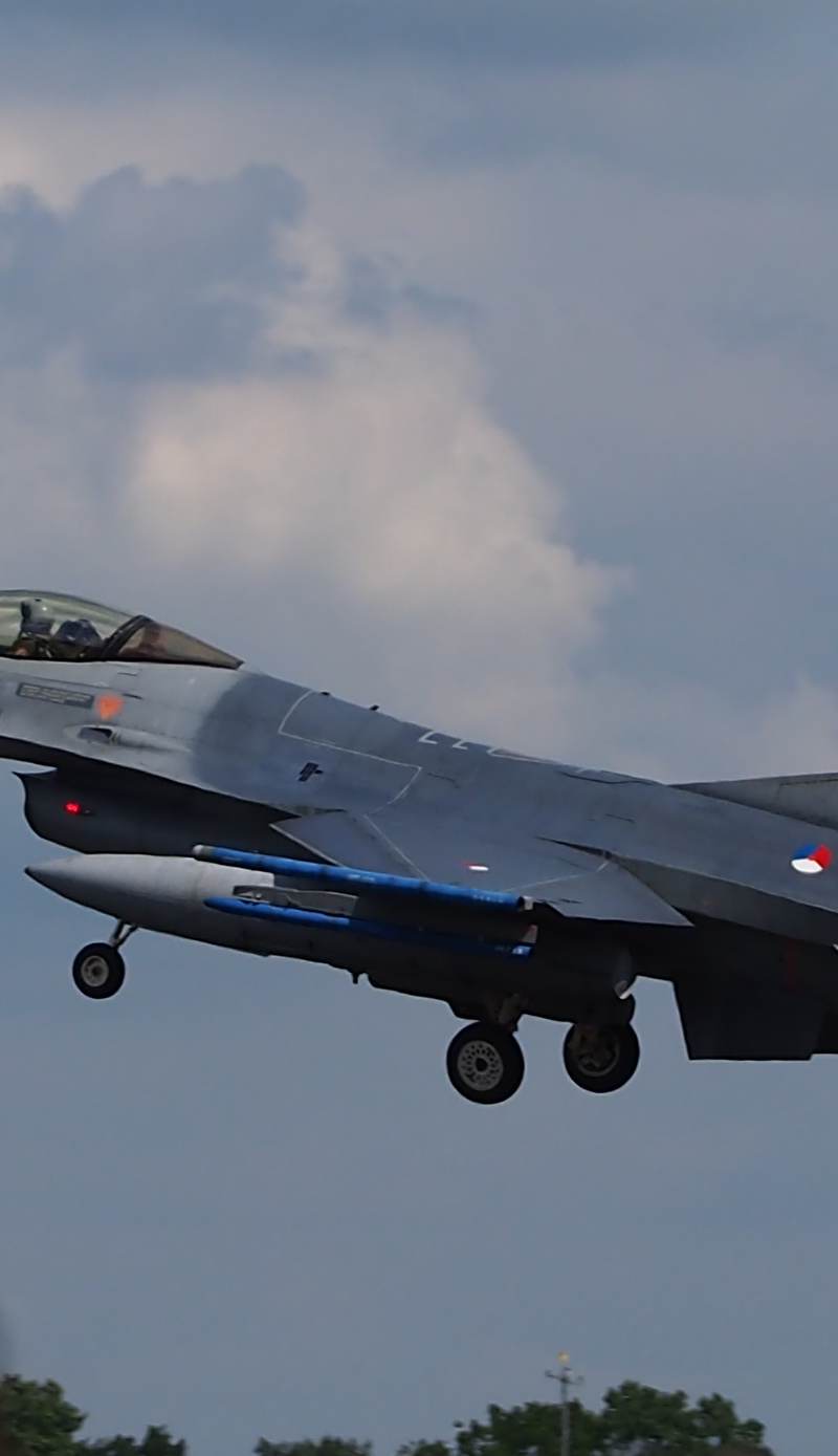  - Single-engine aircraft