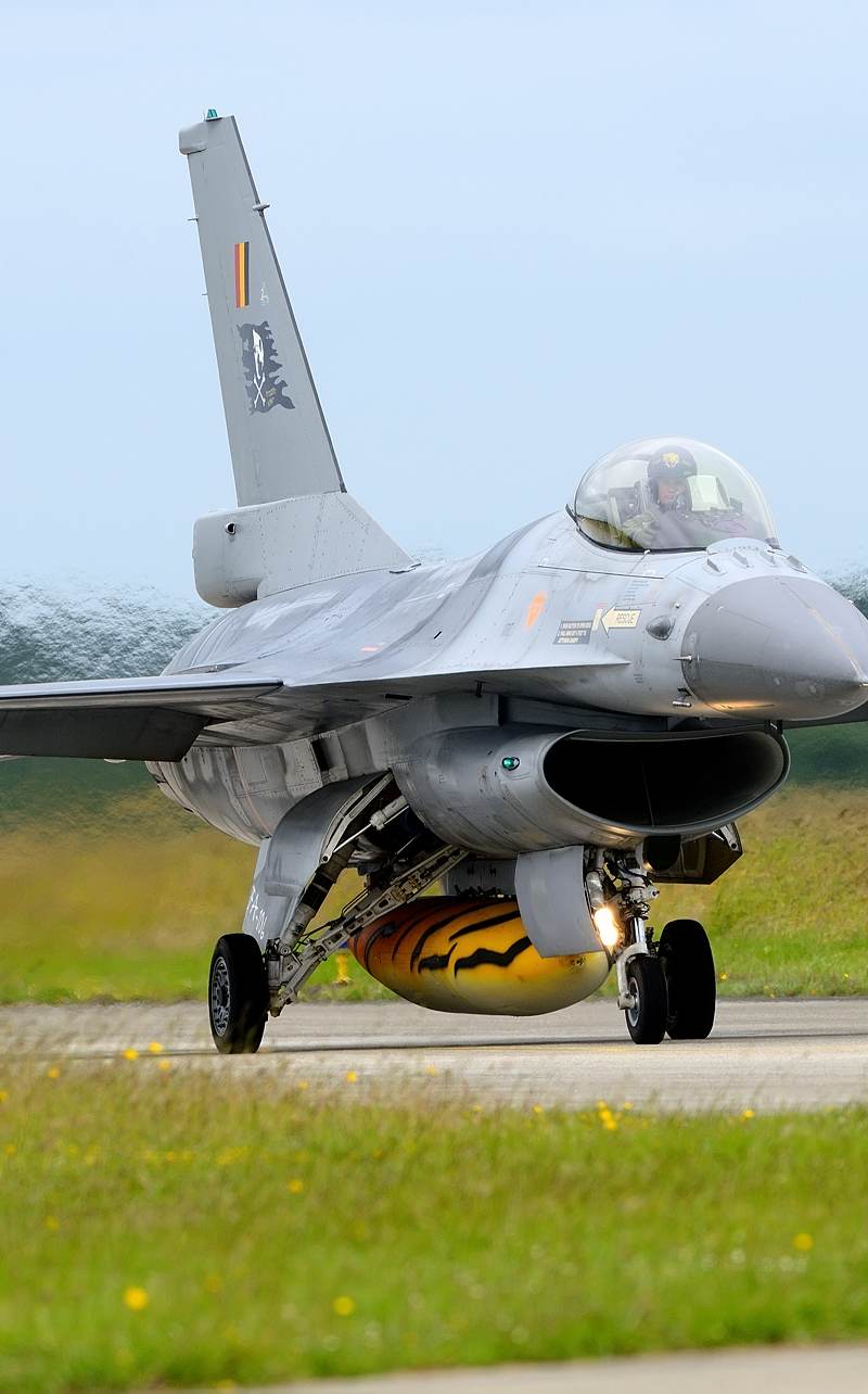  - Single-engine aircraft