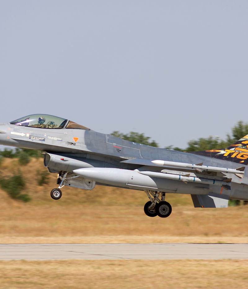  - Single-engine aircraft