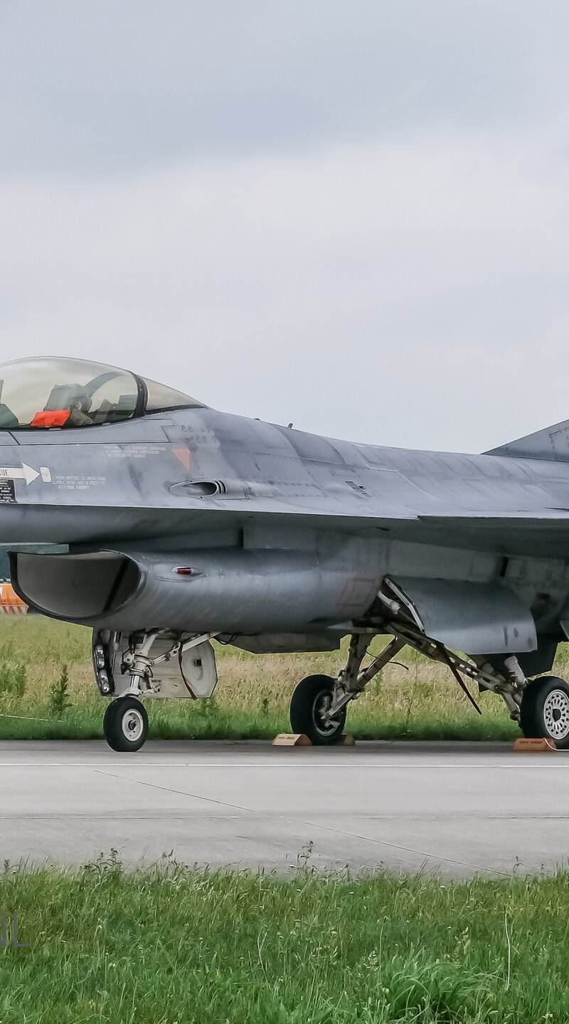  - Single-engine aircraft
