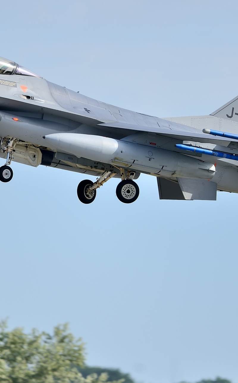  - Single-engine aircraft