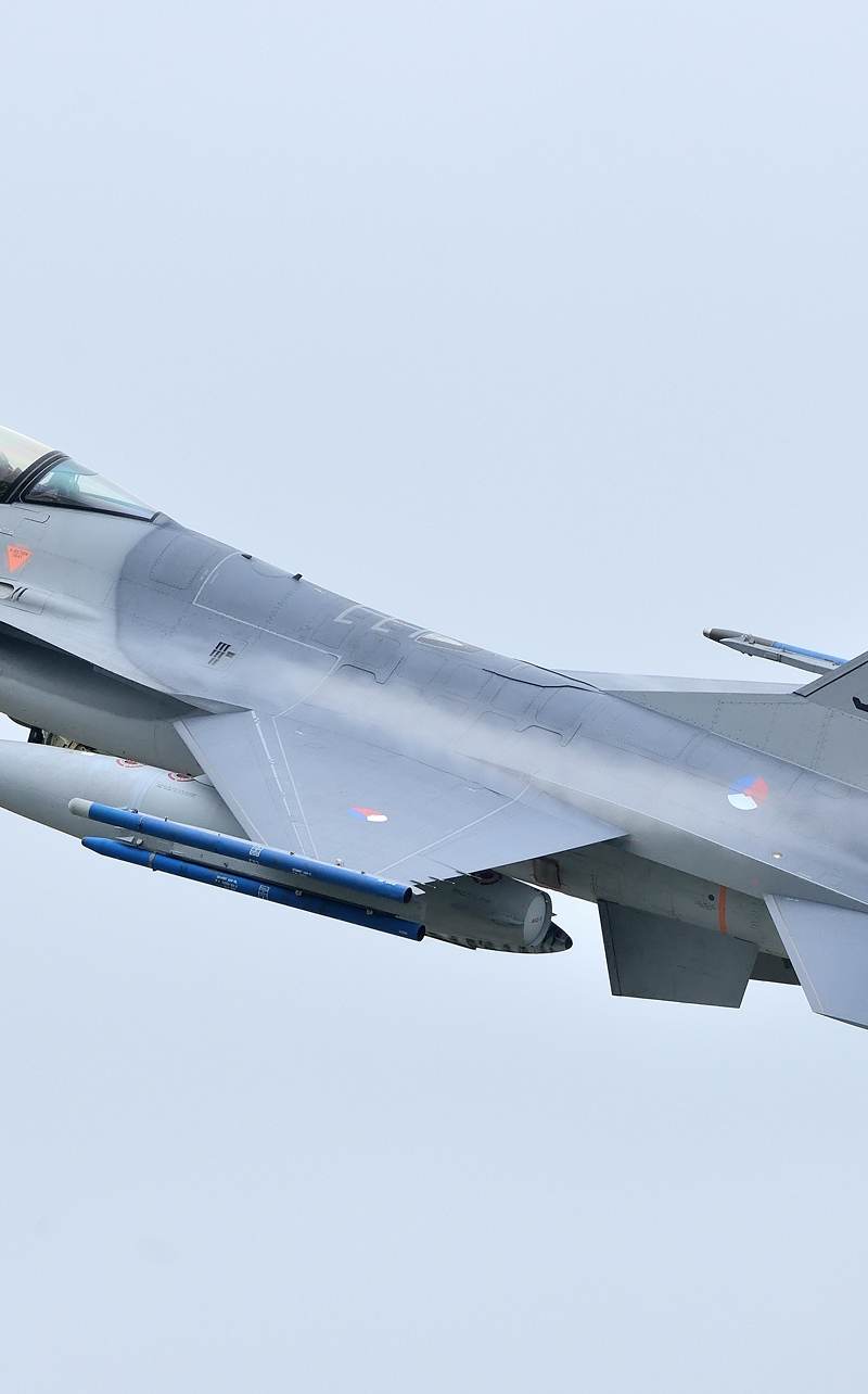  - Single-engine aircraft