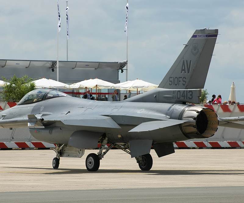  - Single-engine aircraft