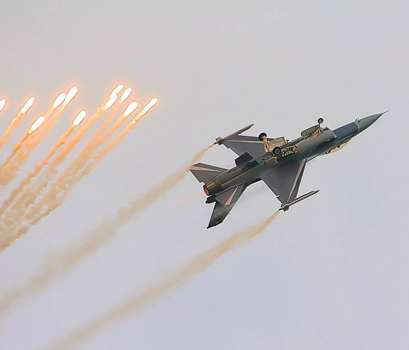  - Single-engine aircraft