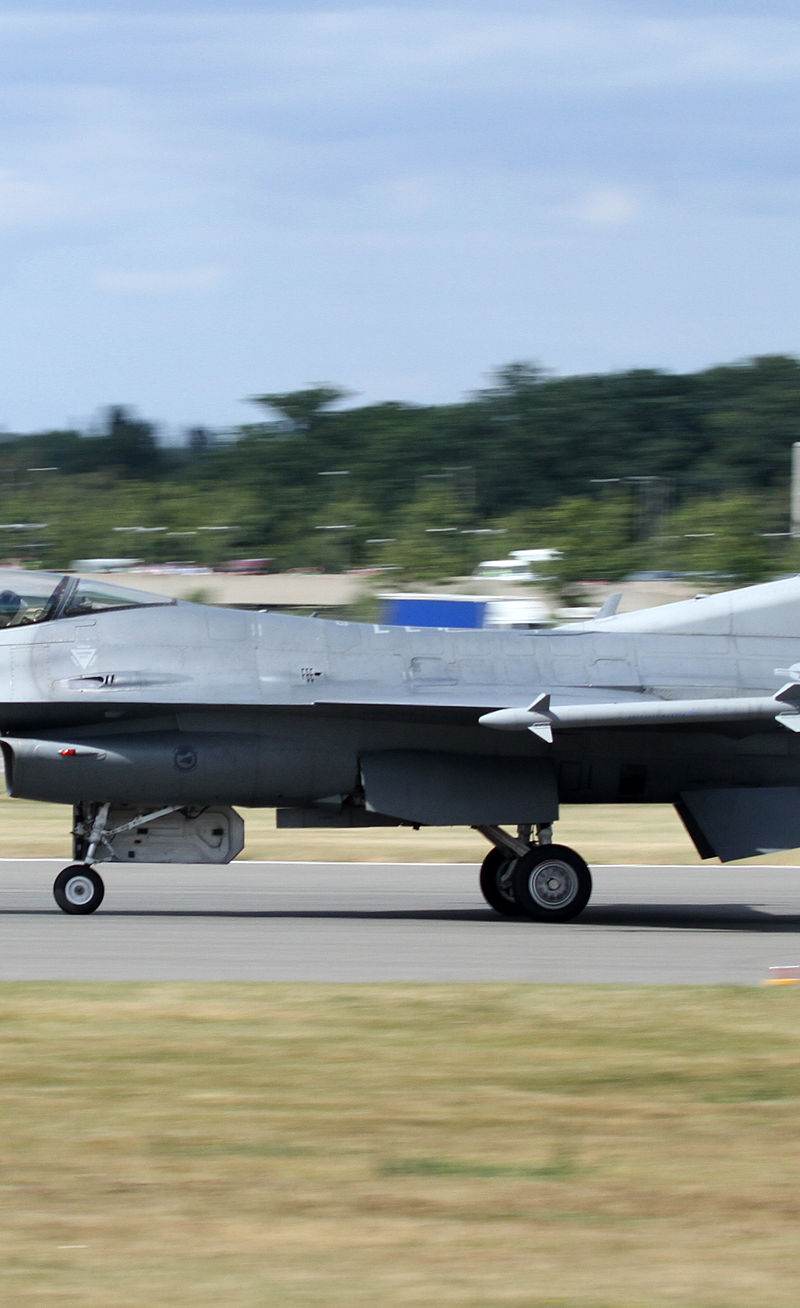  - Single-engine aircraft