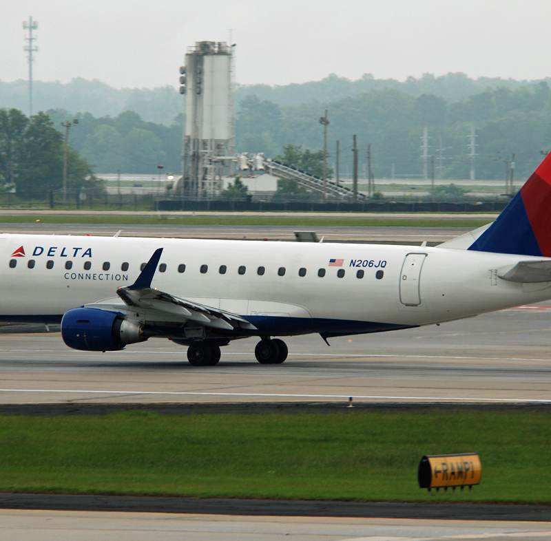 N206JQ - Embraer
