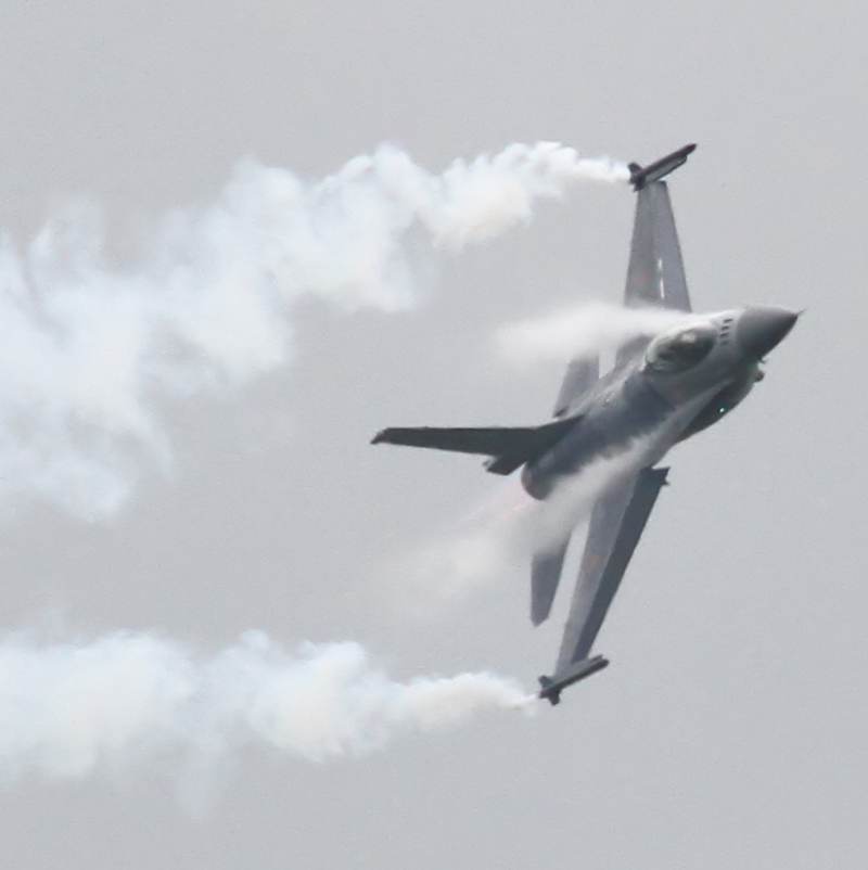  - Single-engine aircraft