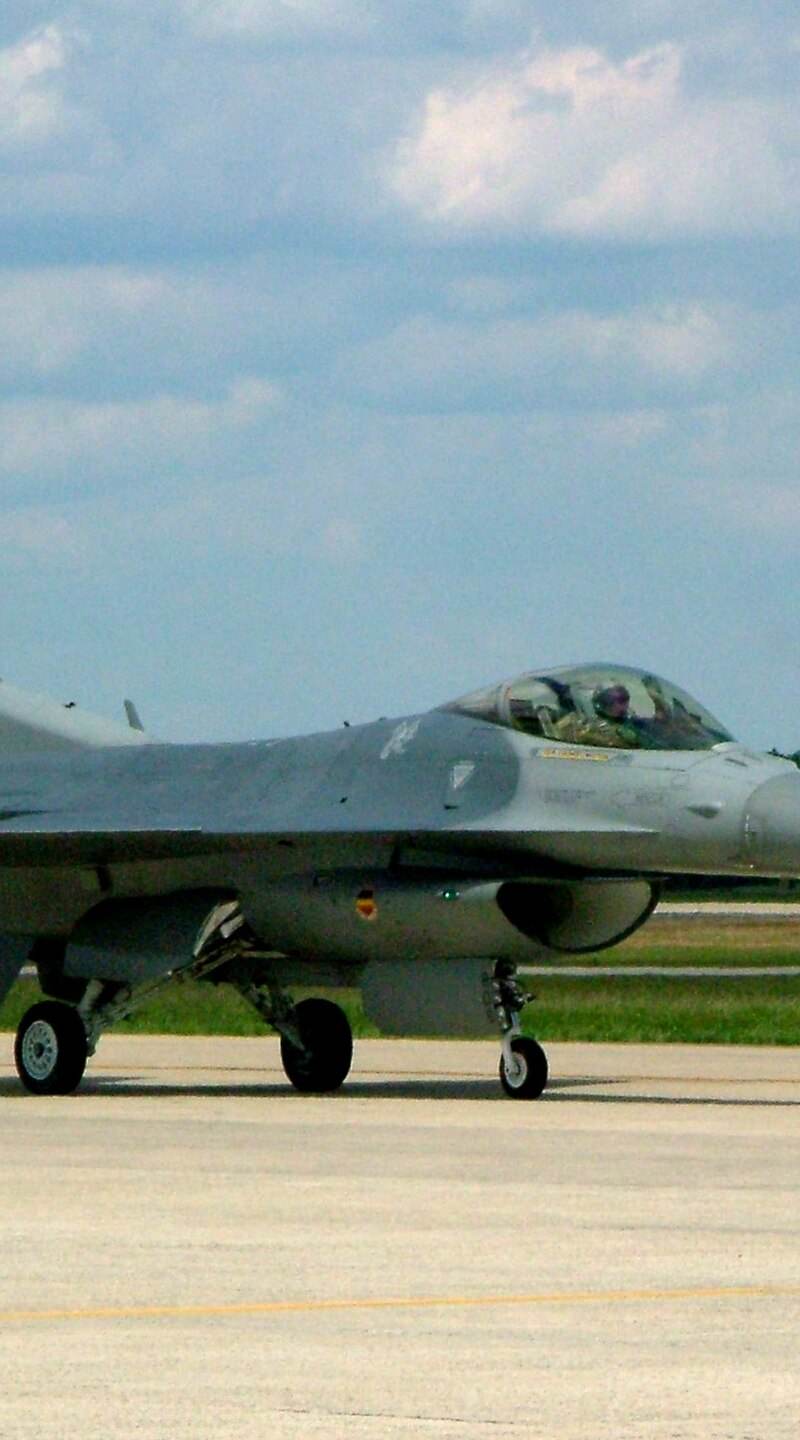  - Single-engine aircraft