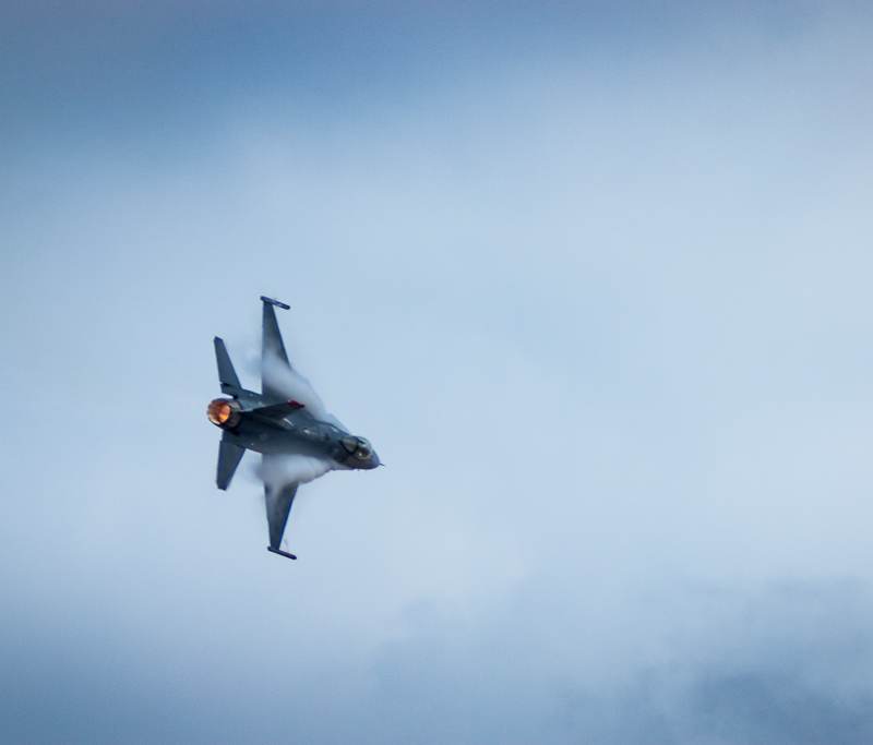  - Single-engine aircraft