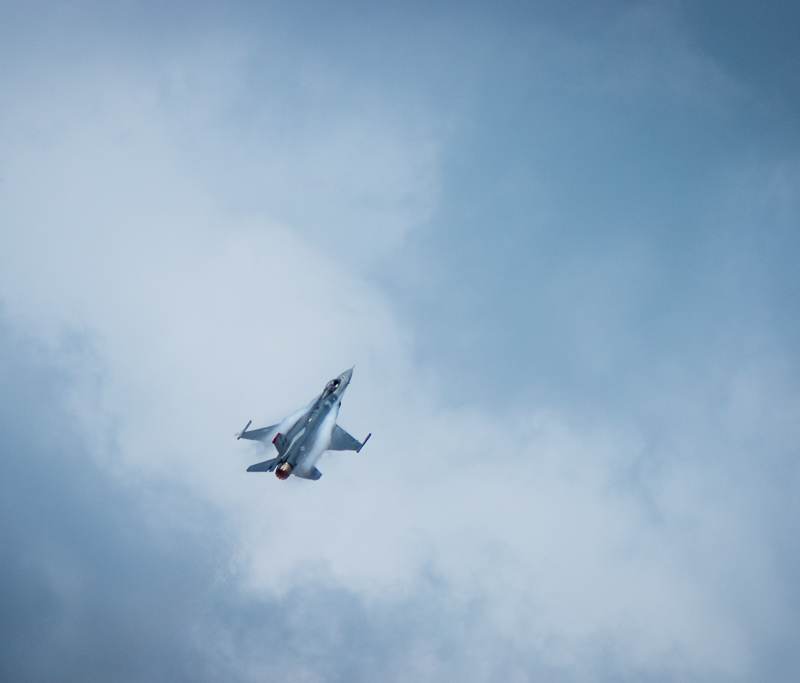  - Single-engine aircraft