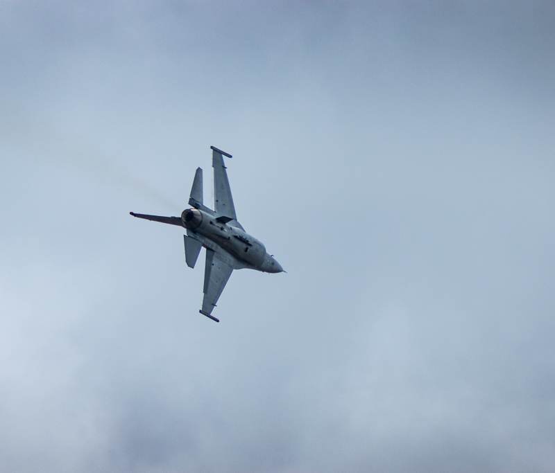  - Single-engine aircraft