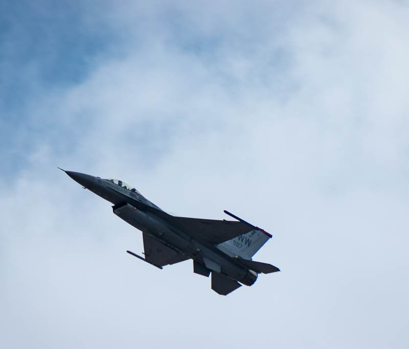  - Single-engine aircraft