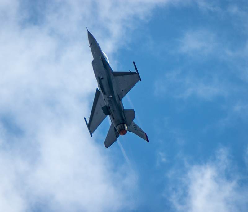  - Single-engine aircraft