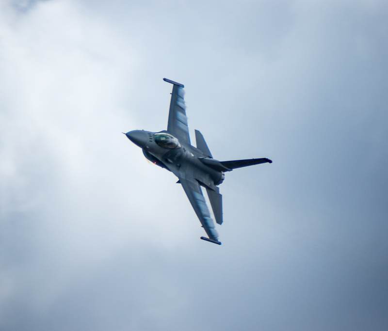  - Single-engine aircraft