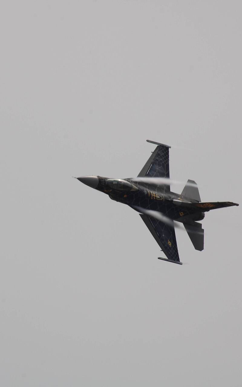  - Single-engine aircraft