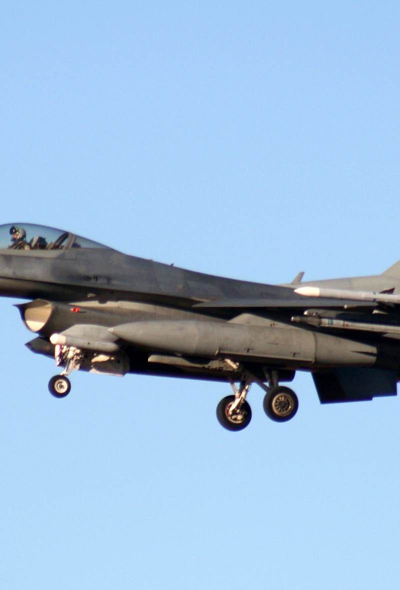  - Single-engine aircraft