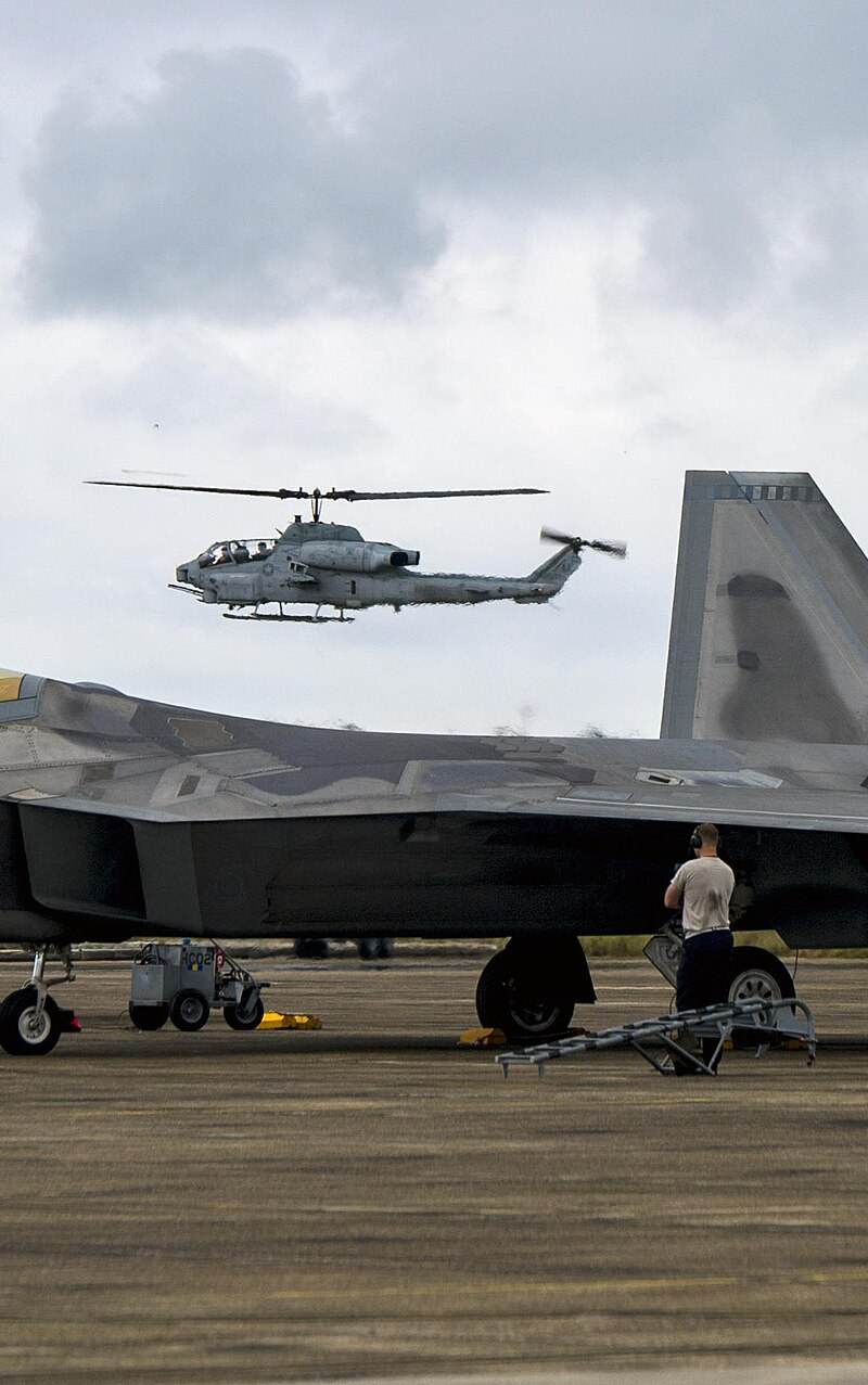  - Helicopter
