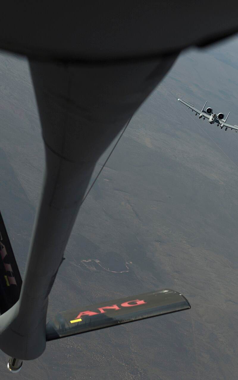  - Twin-engine aircraft