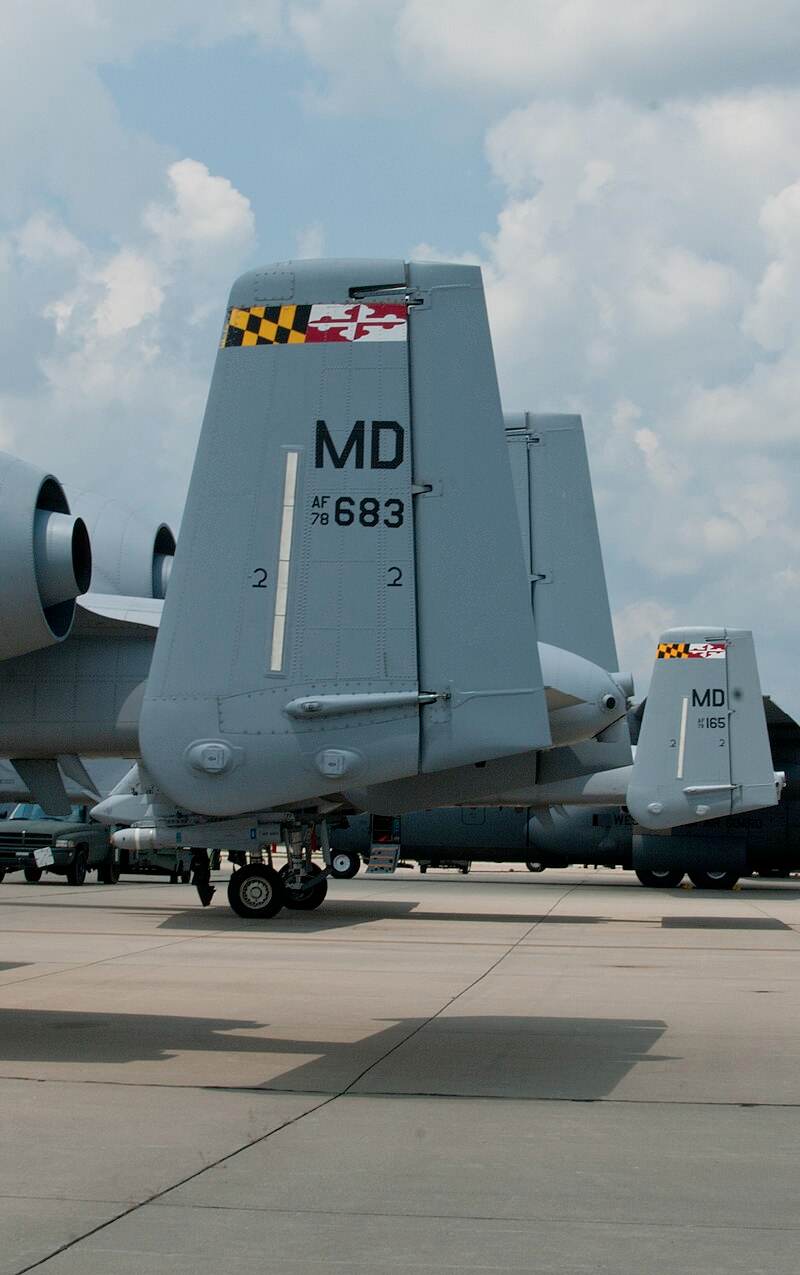  - Twin-engine aircraft