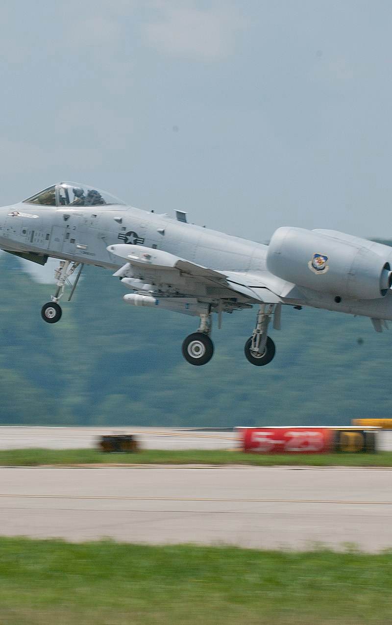  - Twin-engine aircraft
