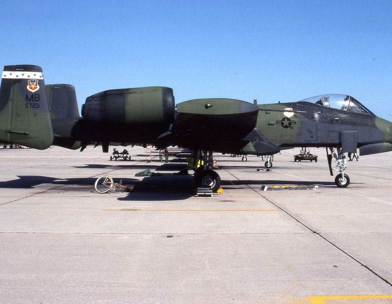  - Twin-engine aircraft