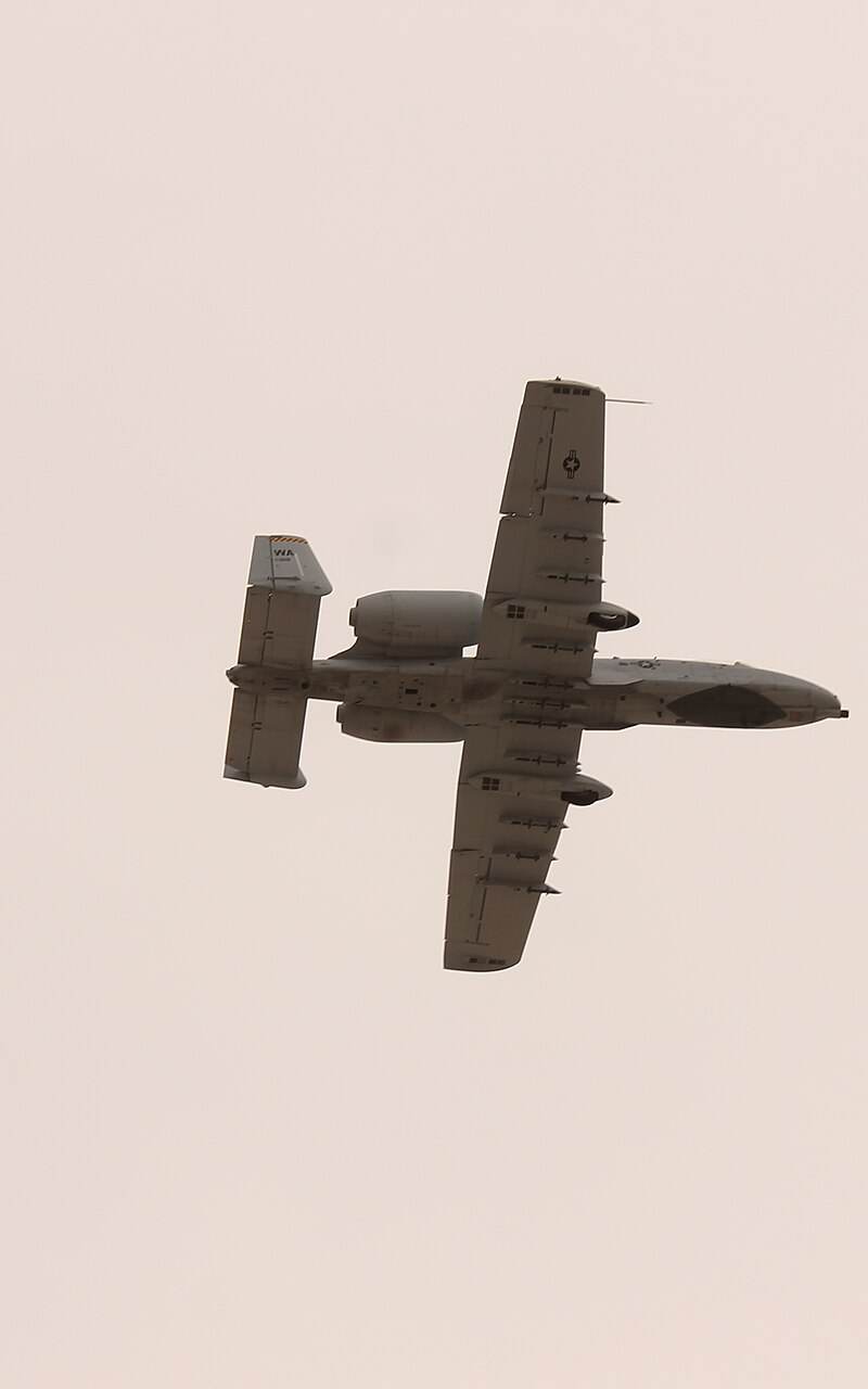  - Twin-engine aircraft