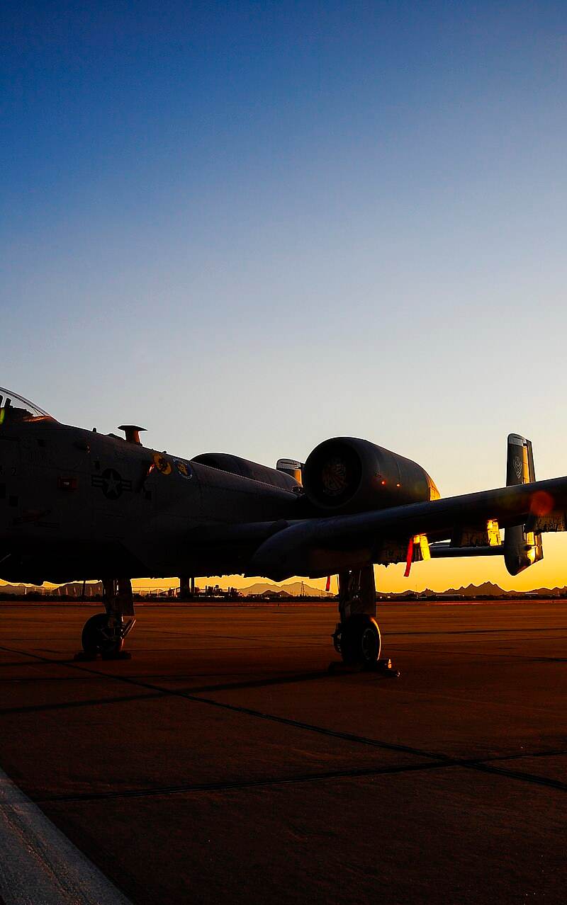  - Twin-engine aircraft