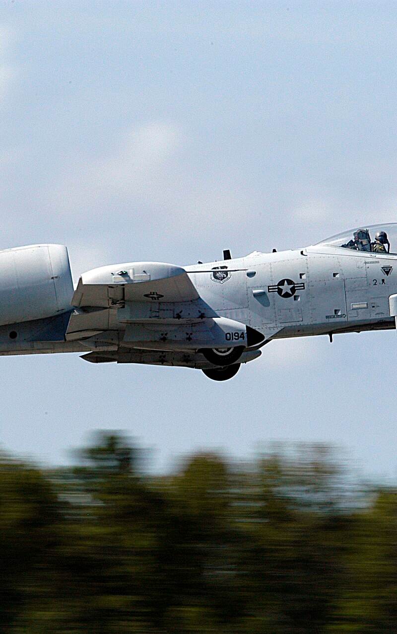  - Twin-engine aircraft