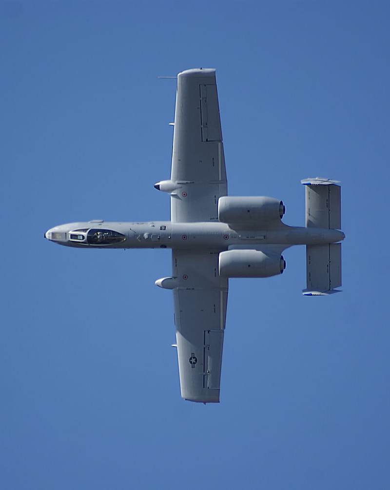  - Twin-engine aircraft