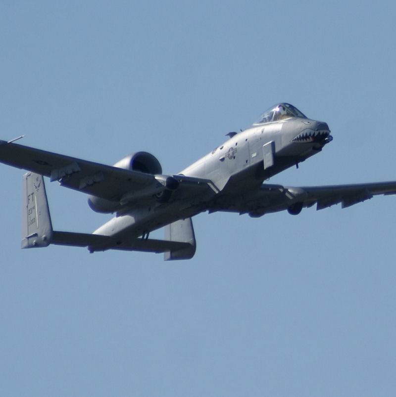  - Twin-engine aircraft