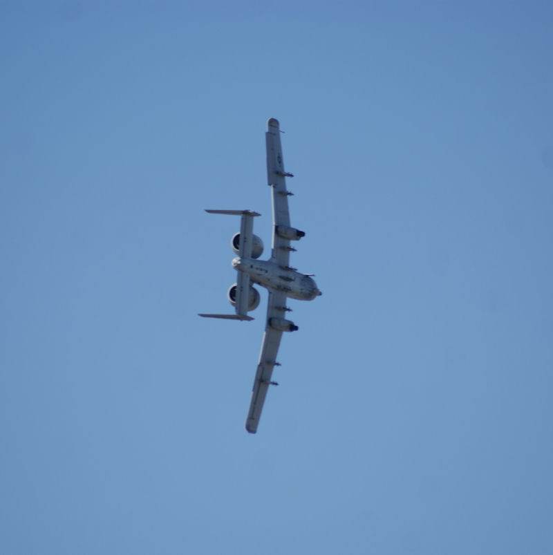  - Twin-engine aircraft