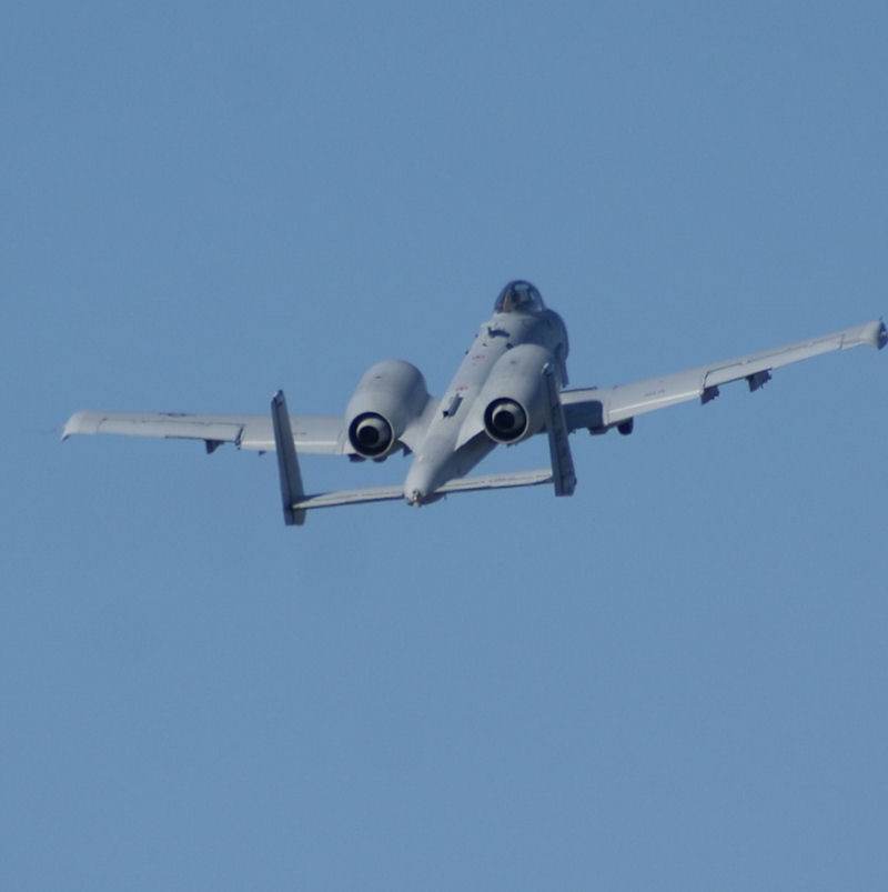  - Twin-engine aircraft