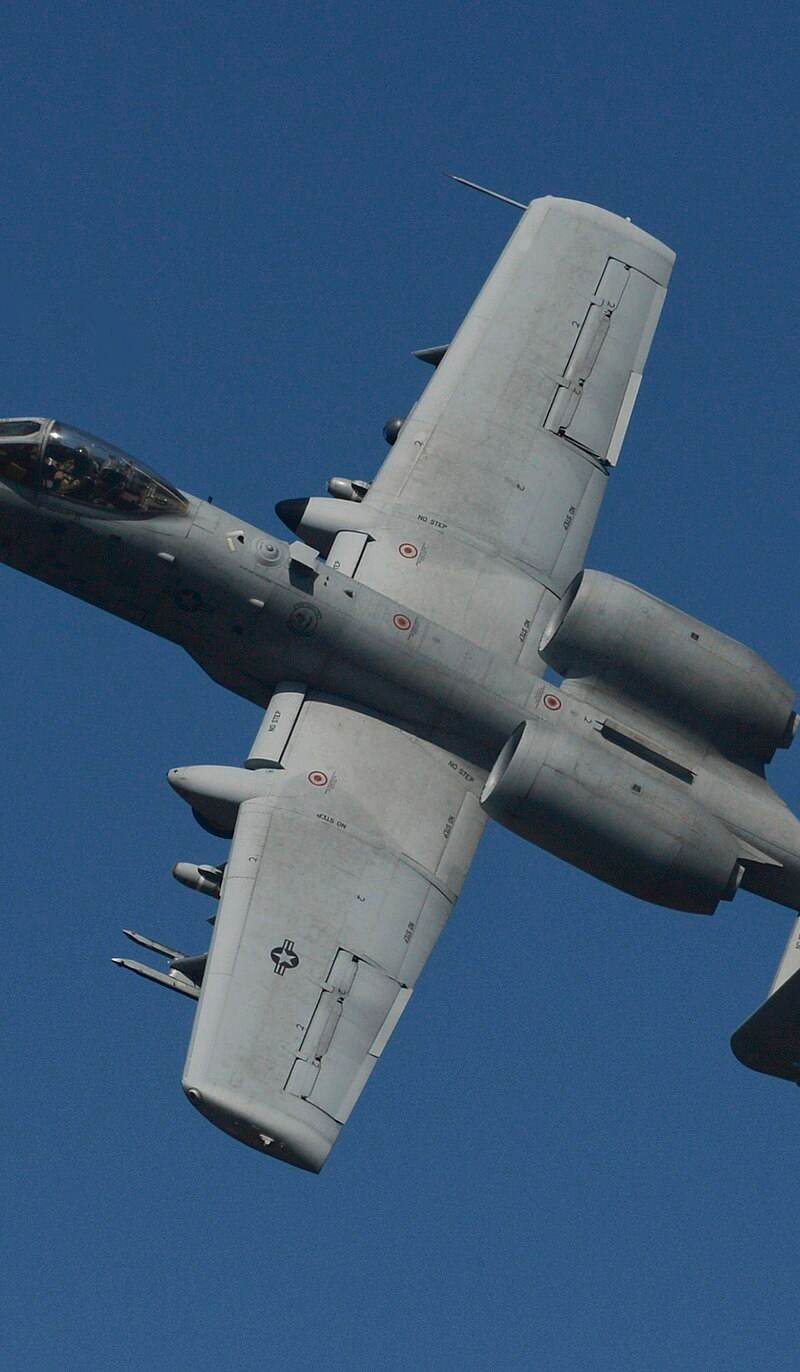  - Twin-engine aircraft