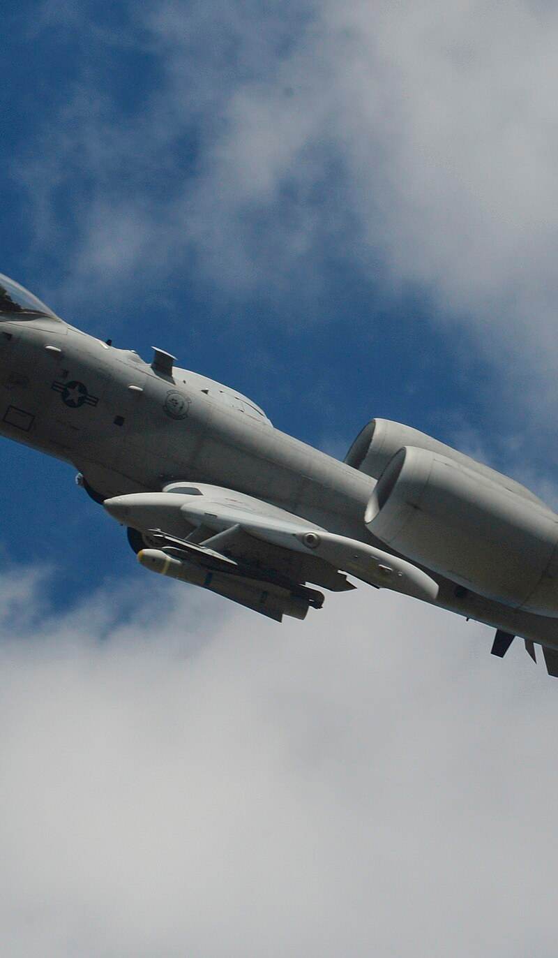  - Twin-engine aircraft